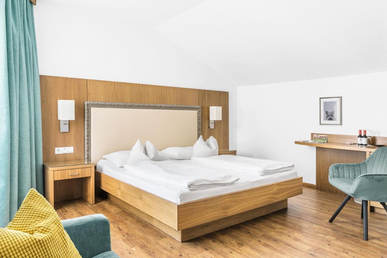 Hotel Weingut Rosenhof 3*